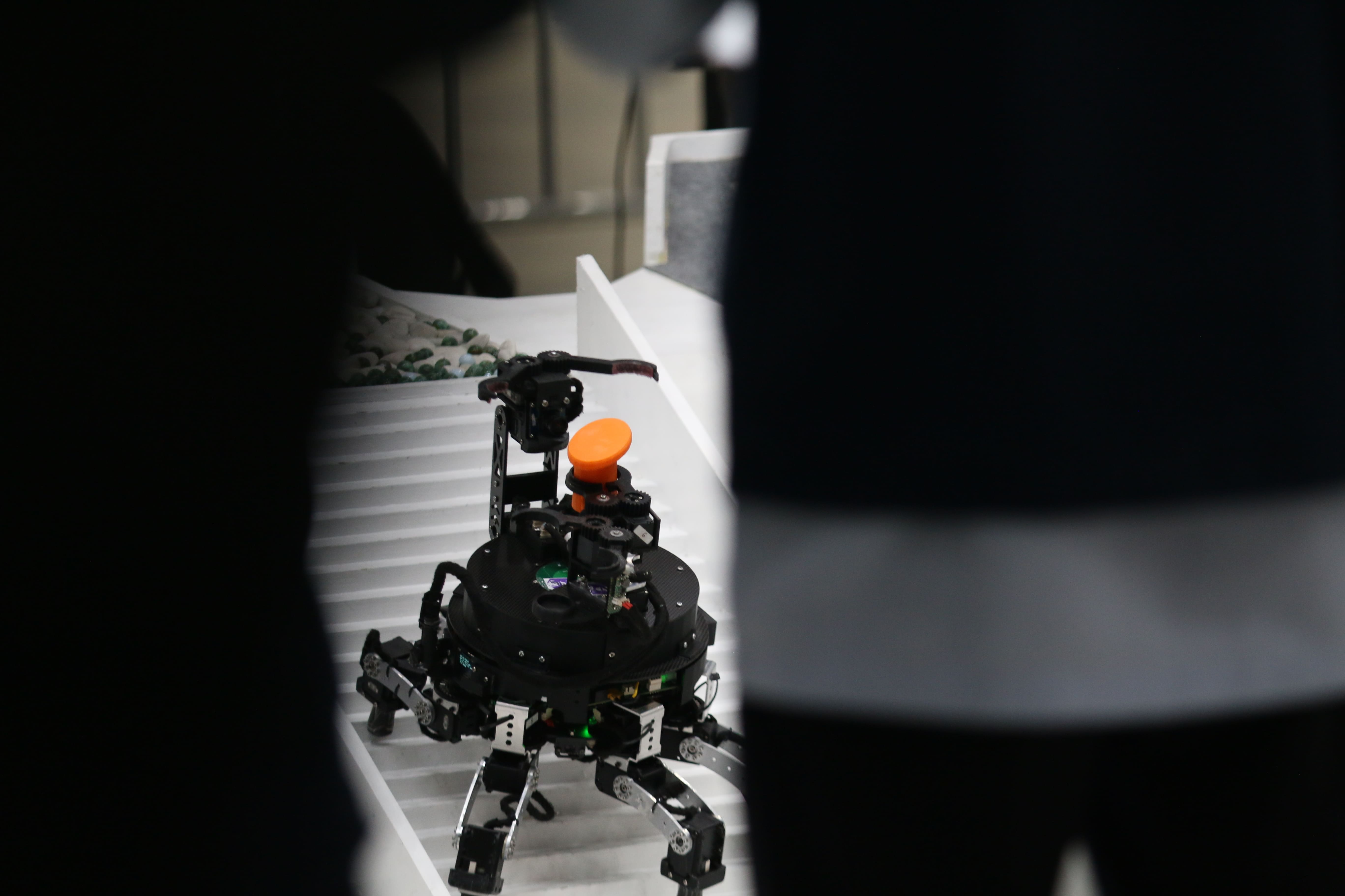 Competition robot navigating the arena